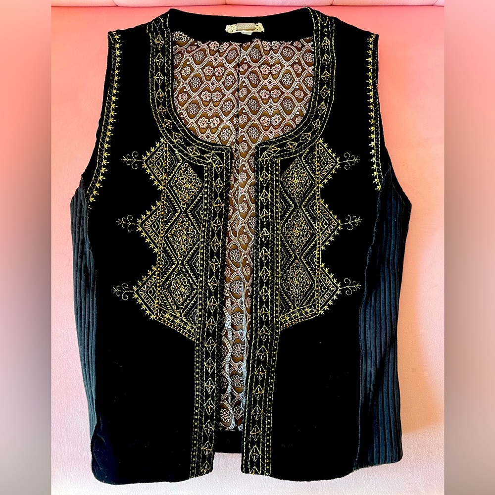 Black Velvet Embroidered Beaded Vest gimmicks by BKE